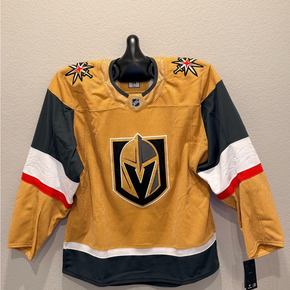 MiC Fanatics Authentic Pro Las Vegas Golden Knights size 54 XL